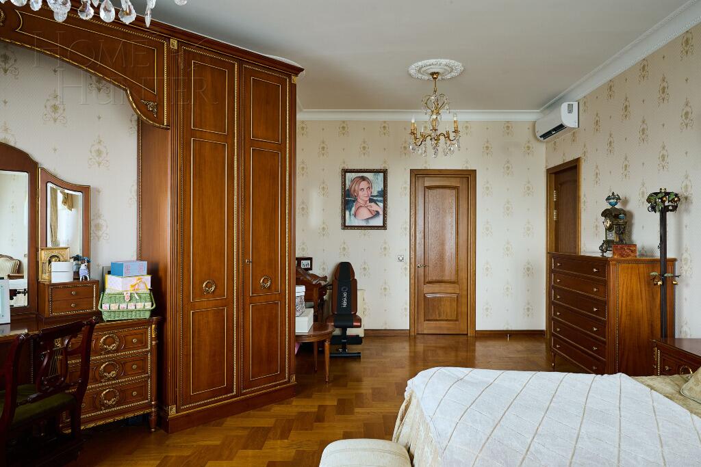4-КОМН. КВАРТИРА С ОТДЕЛКОЙ 270 М² НА 22 ЭТАЖЕ