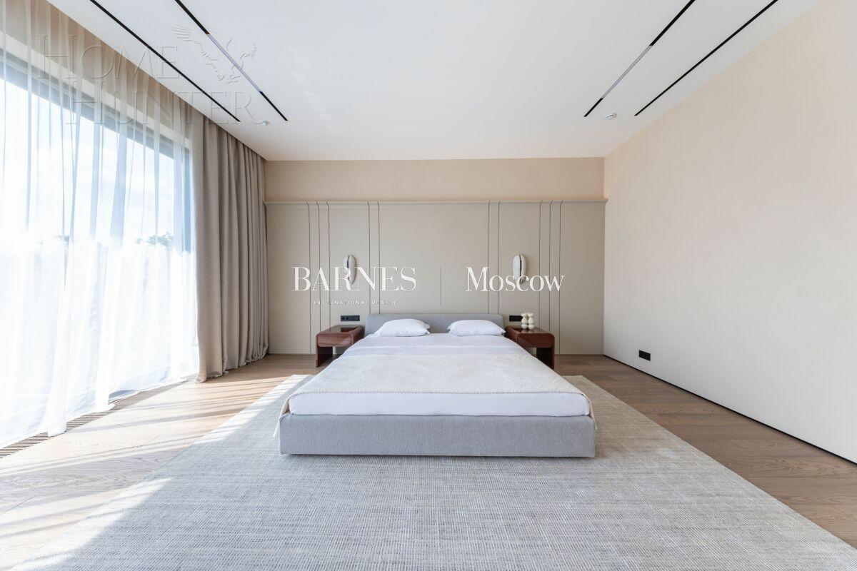 2-этажный коттедж 1 150 м² с отделкой