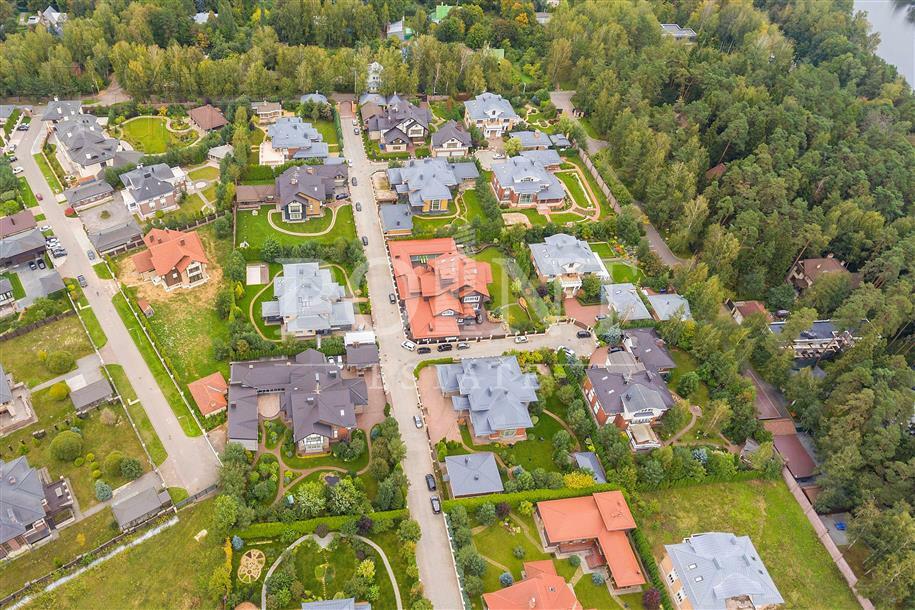 2-этажный коттедж 350 м² с отделкой