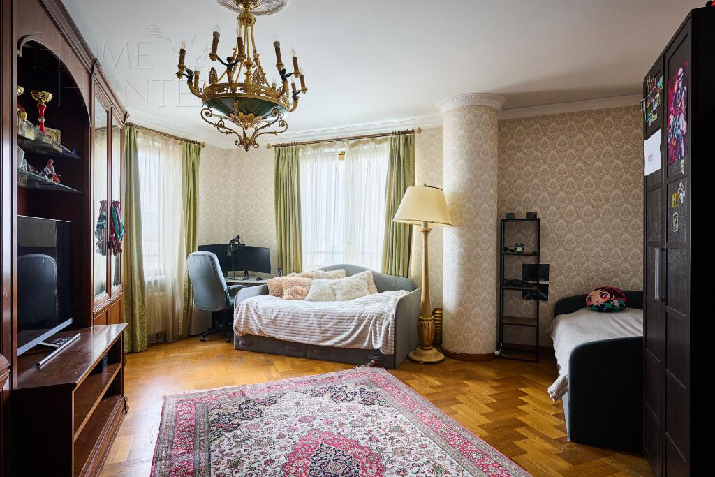 4-КОМН. КВАРТИРА С ОТДЕЛКОЙ 270 М² НА 22 ЭТАЖЕ