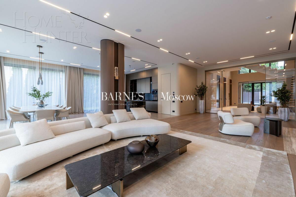 2-этажный коттедж 1 150 м² с отделкой