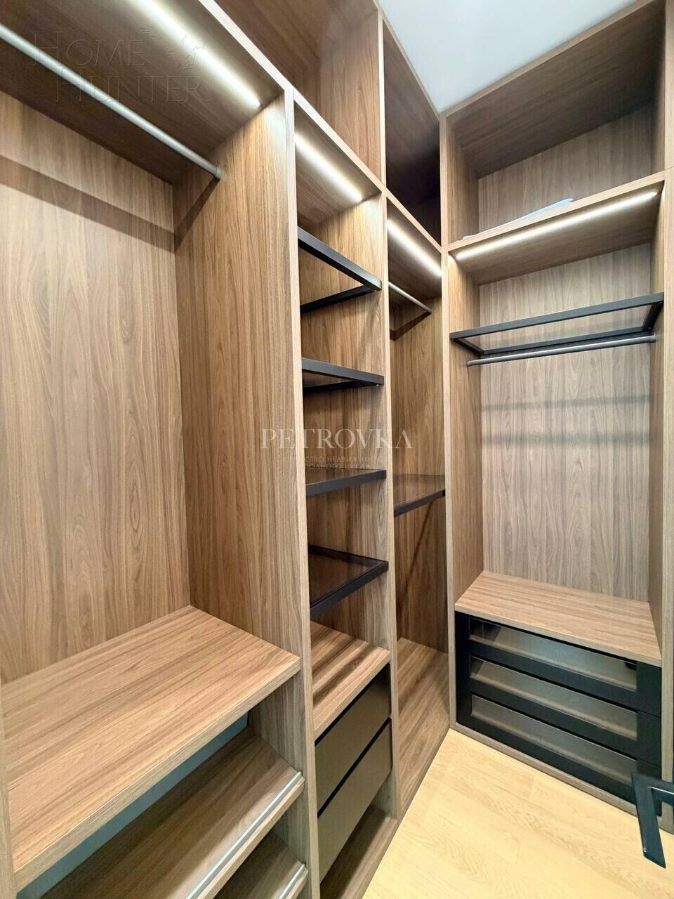 3-этажный таунхаус 169 м² с отделкой