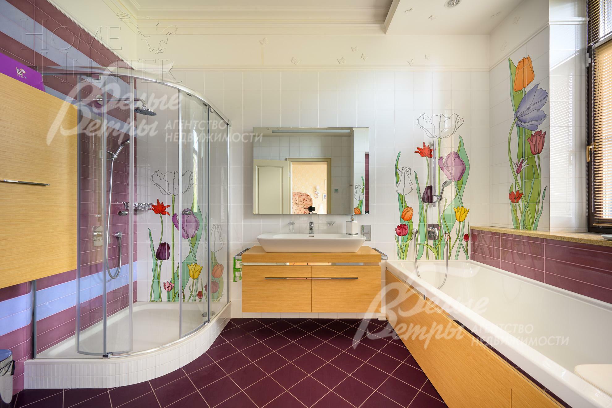 3-этажный коттедж 1 081.6 м² с отделкой