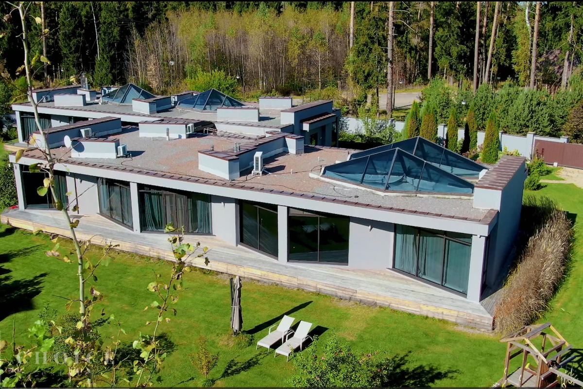 1-этажный коттедж 700 м² с отделкой