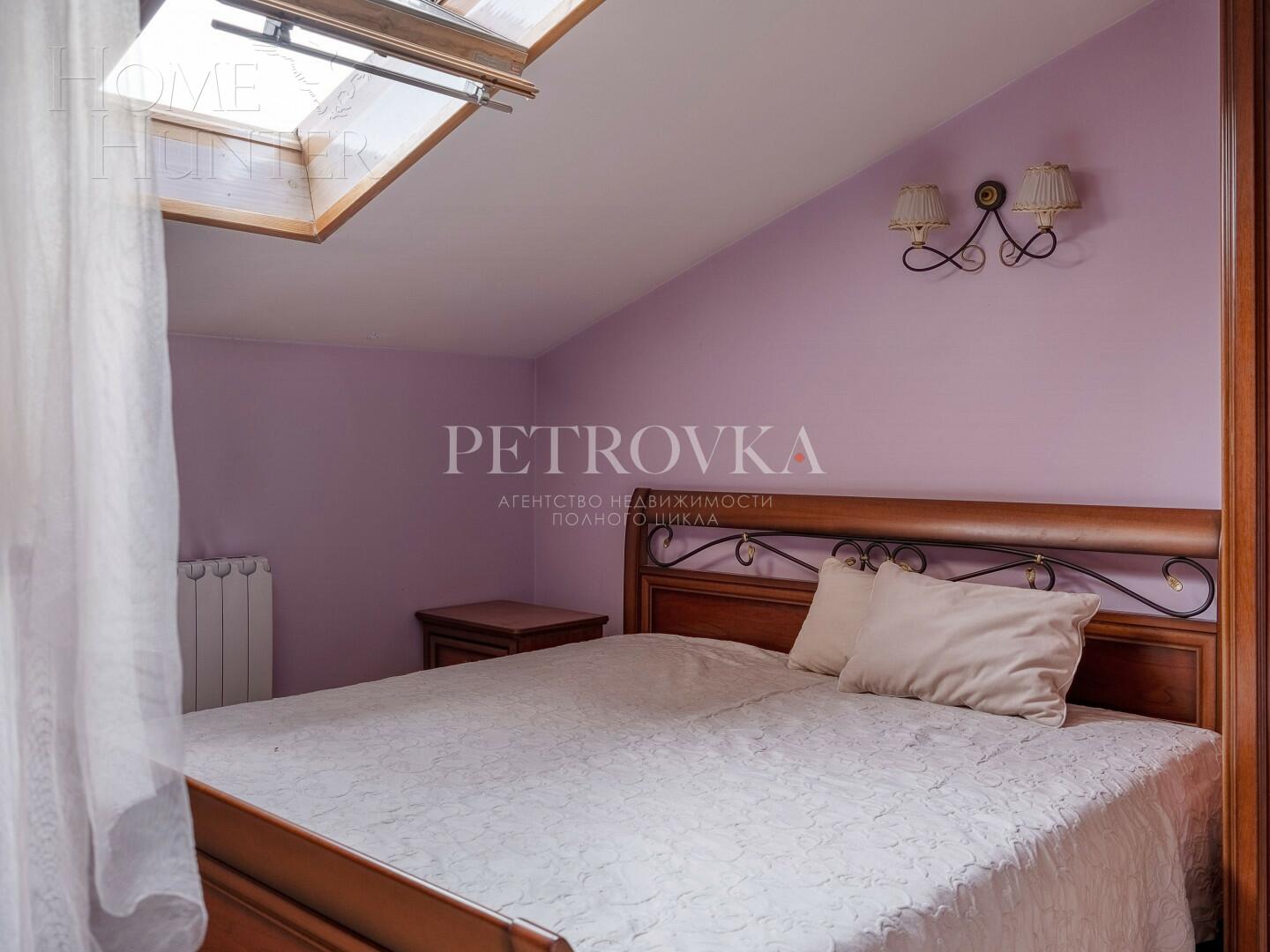 3-этажный коттедж 450 м² с отделкой