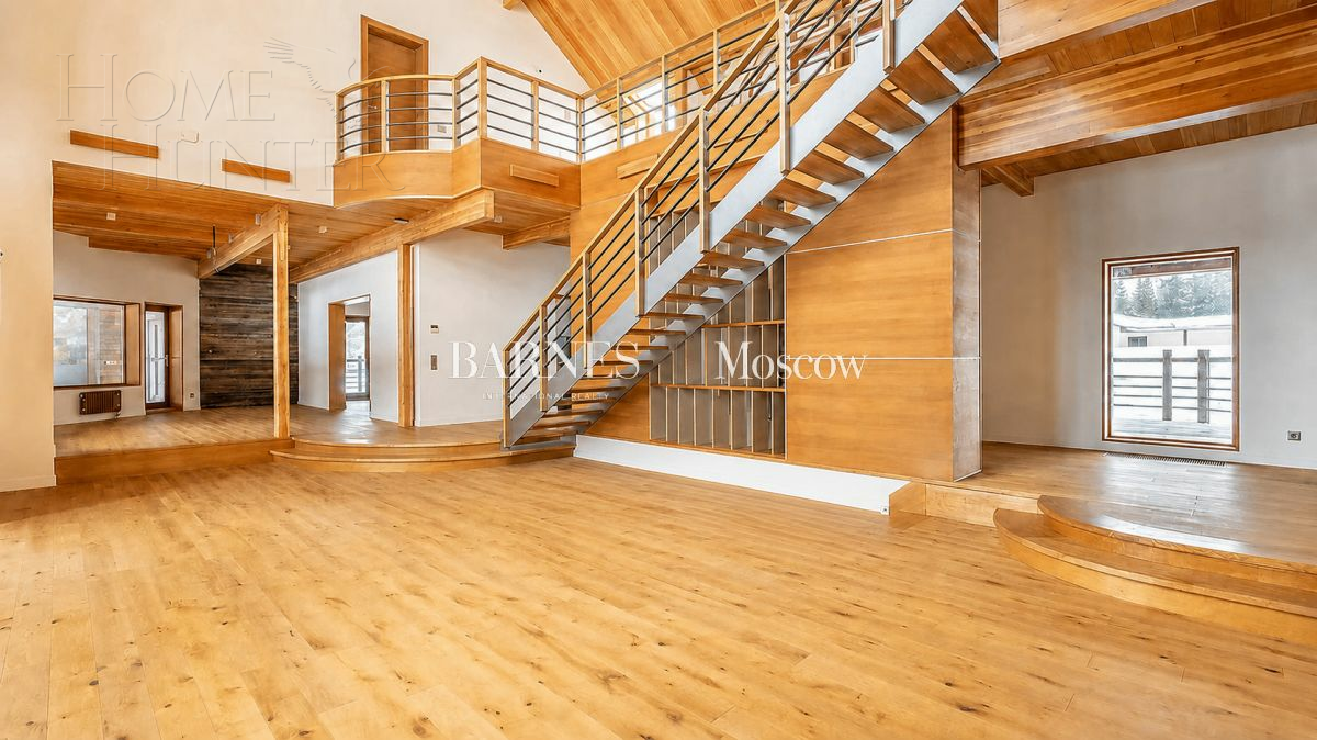 3-этажный коттедж 600 м² с отделкой