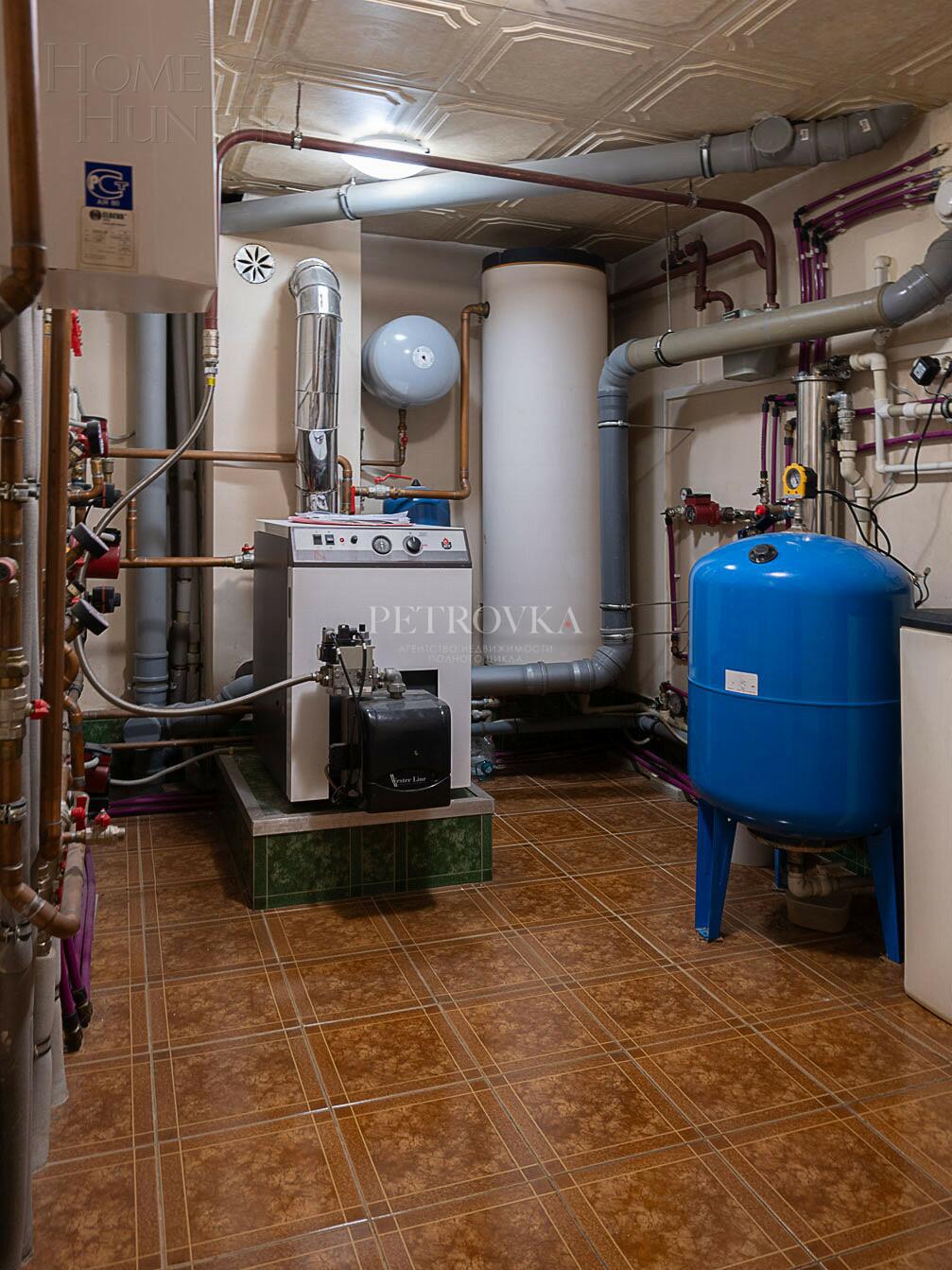 3-этажный коттедж 450 м² с отделкой