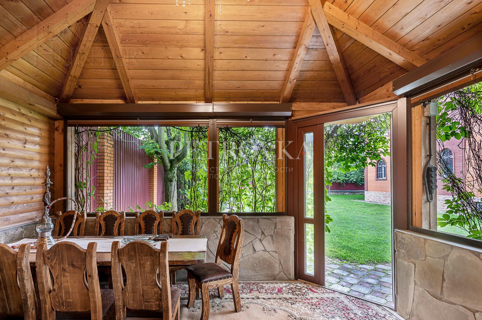 3-этажный коттедж 450 м² с отделкой