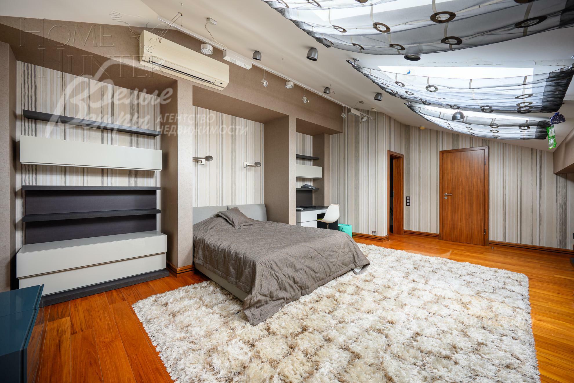 3-этажный коттедж 1 081.6 м² с отделкой