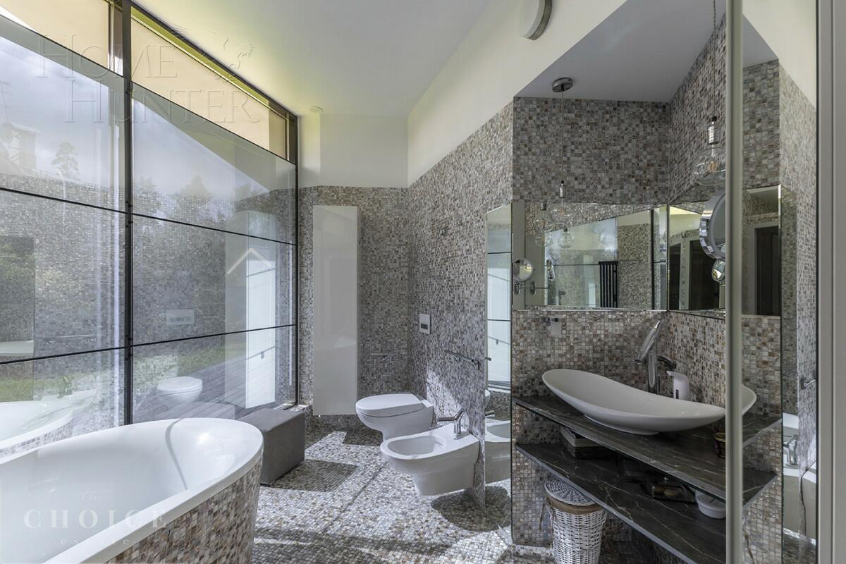 1-этажный коттедж 700 м² с отделкой