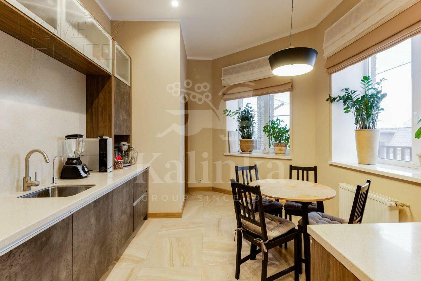 2-этажный коттедж 520 м² с отделкой