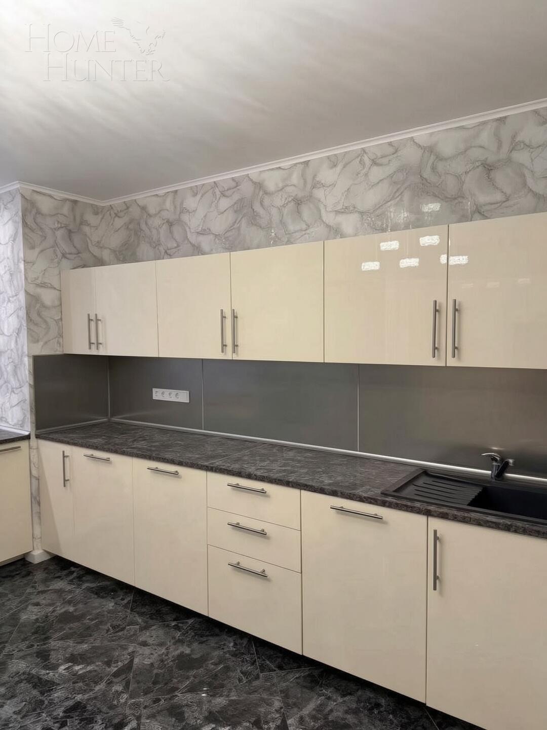 6-КОМН. КВАРТИРА С ОТДЕЛКОЙ 290 М² НА 5 ЭТАЖЕ