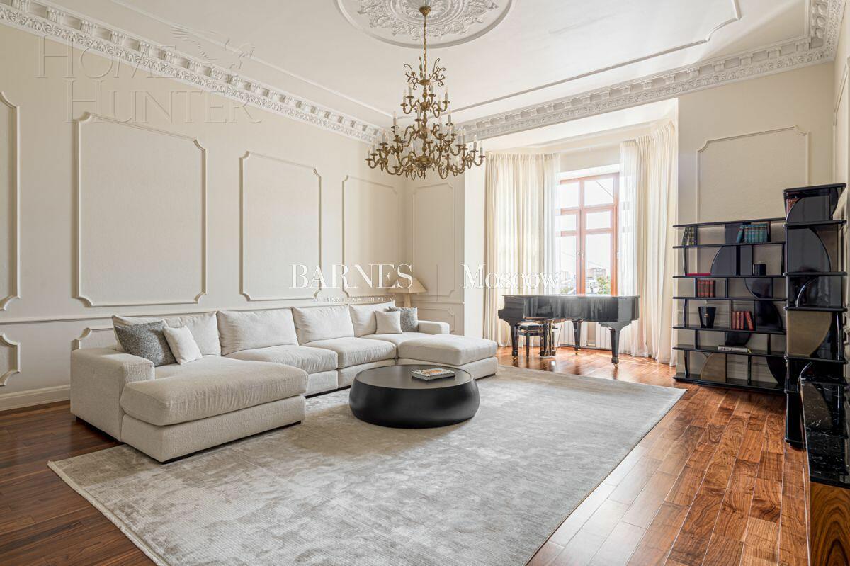 6-КОМН. КВАРТИРА С ОТДЕЛКОЙ 311.4 М² НА 6 ЭТАЖЕ