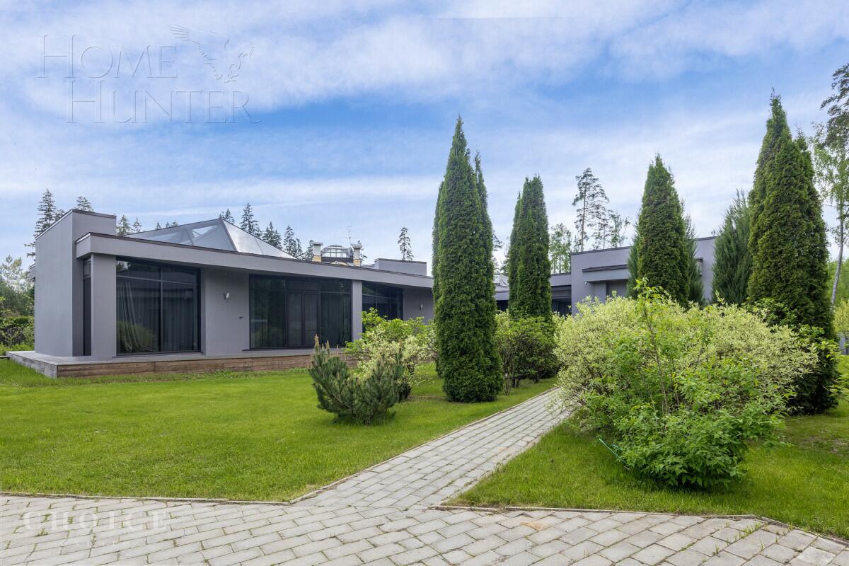 1-этажный коттедж 700 м² с отделкой