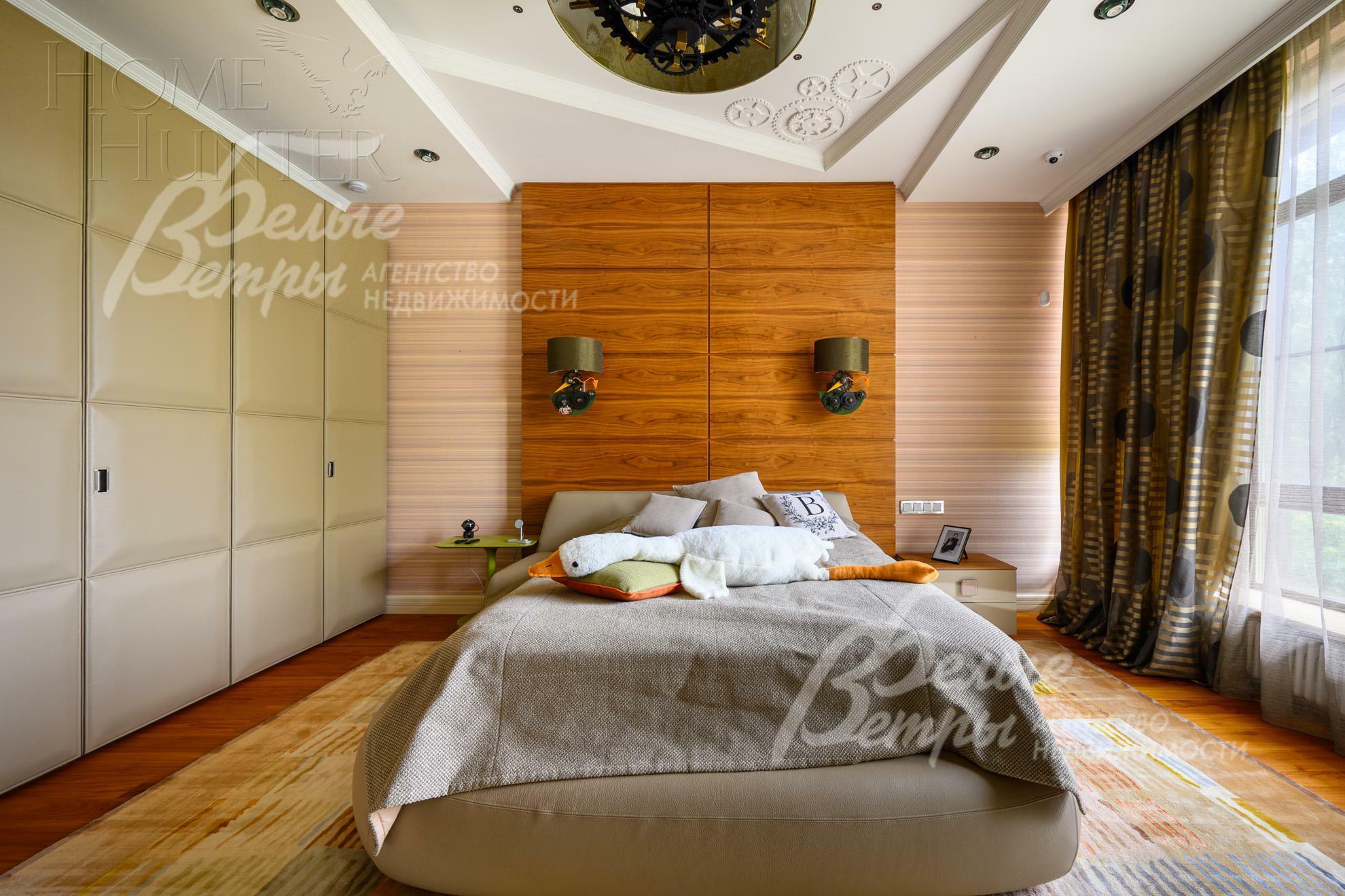 3-этажный коттедж 1 081.6 м² с отделкой