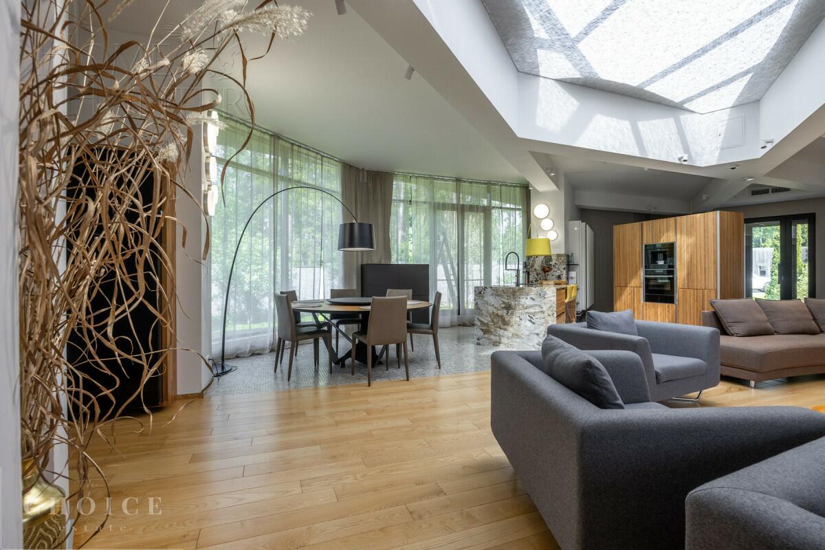 1-этажный коттедж 700 м² с отделкой