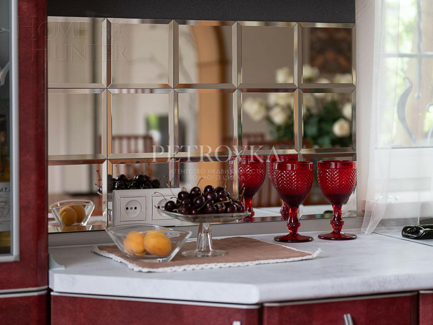 3-этажный коттедж 450 м² с отделкой
