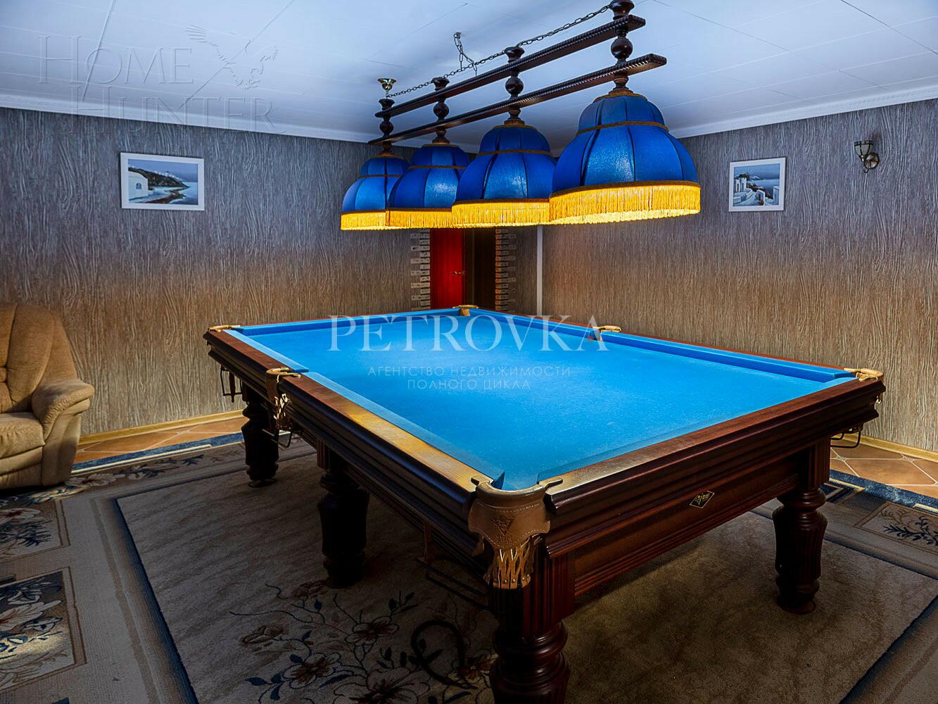 3-этажный коттедж 450 м² с отделкой
