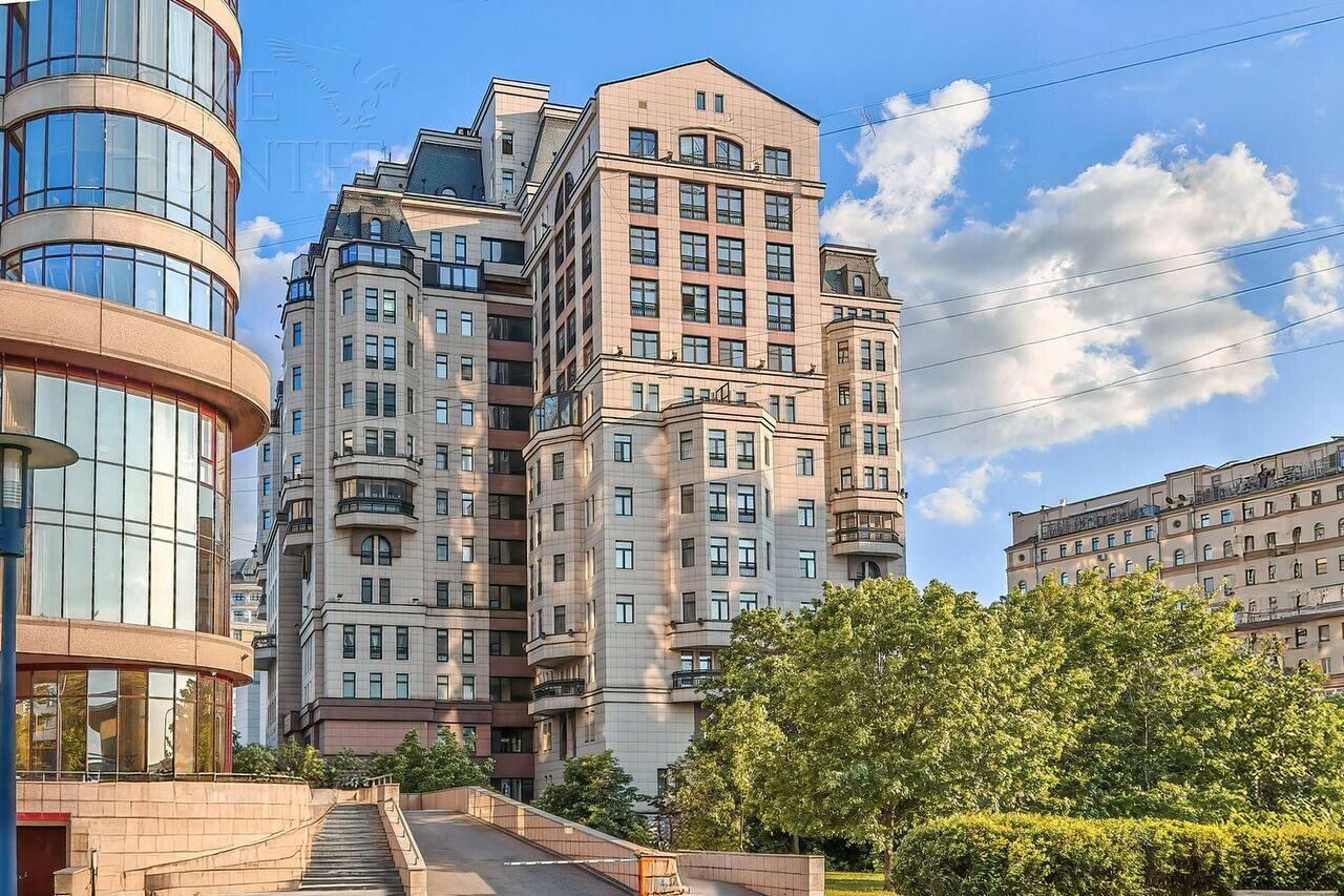 6-КОМН. КВАРТИРА С ОТДЕЛКОЙ 290 М² НА 5 ЭТАЖЕ