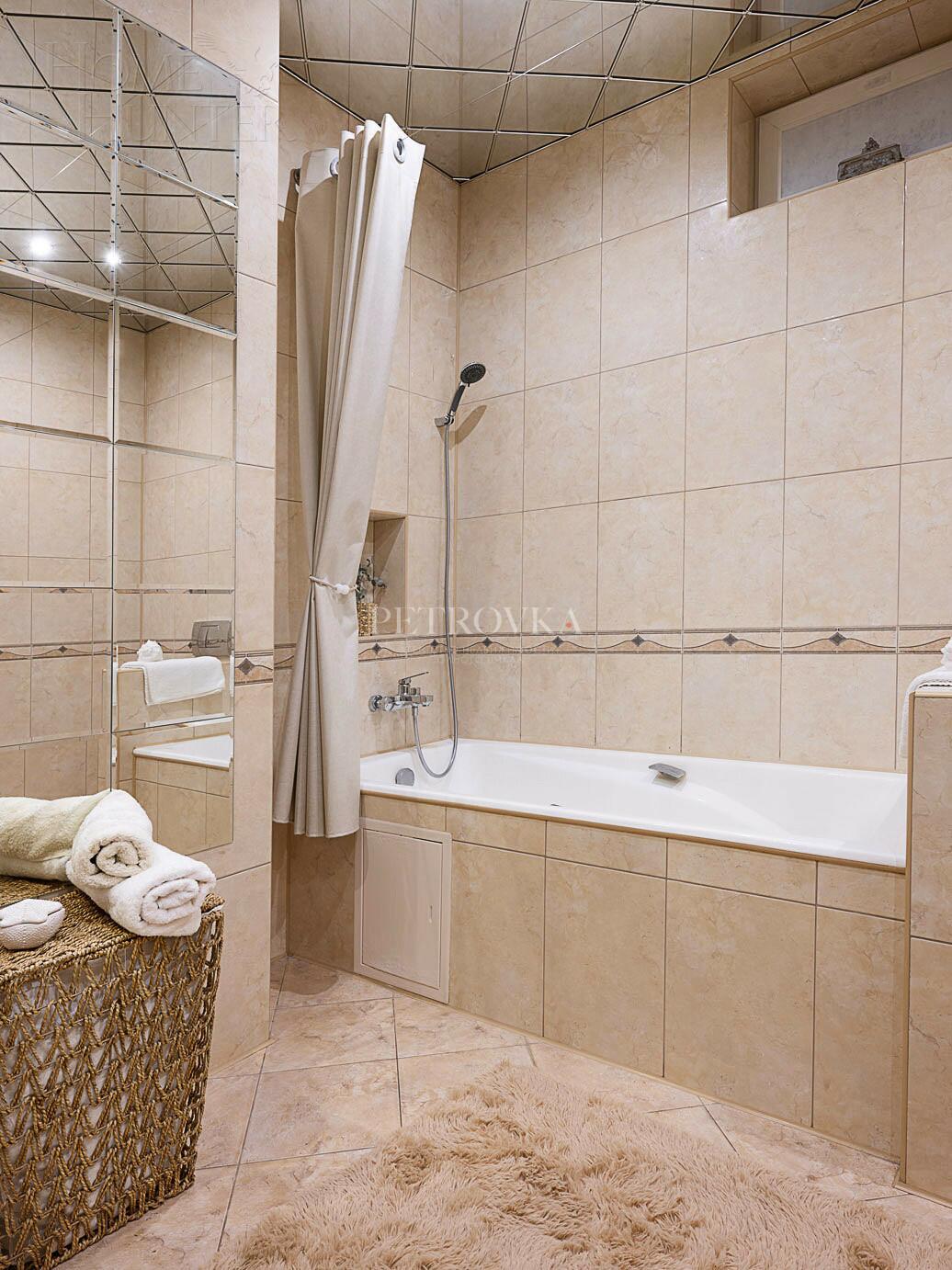 3-этажный коттедж 450 м² с отделкой