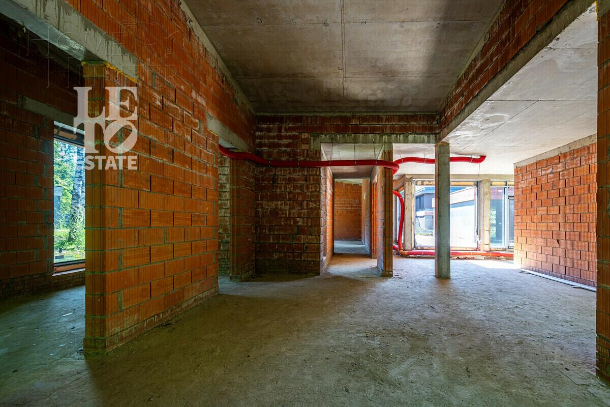 1-этажный коттедж 570 м² без отделки