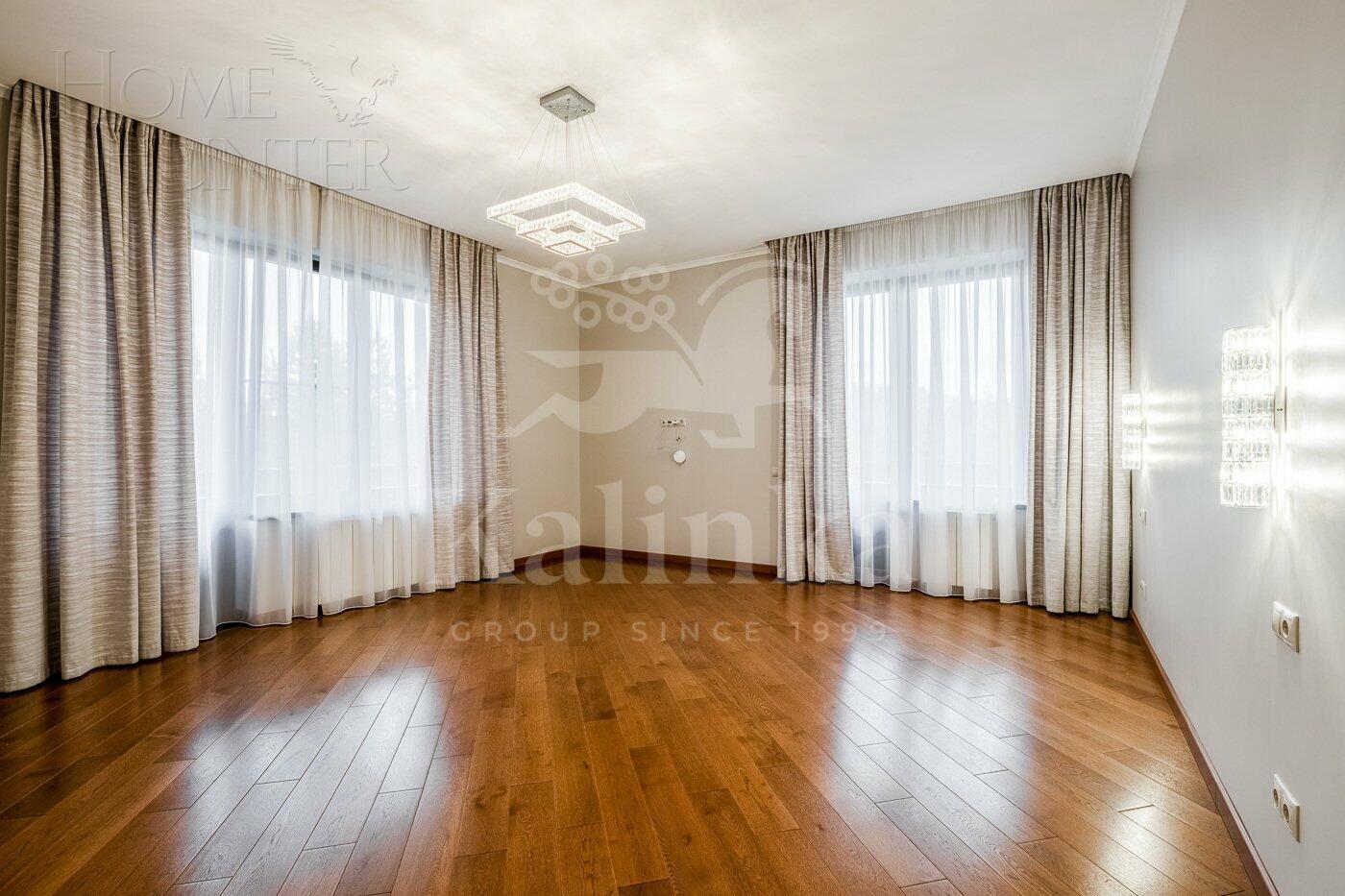 2-этажный коттедж 950 м² с отделкой
