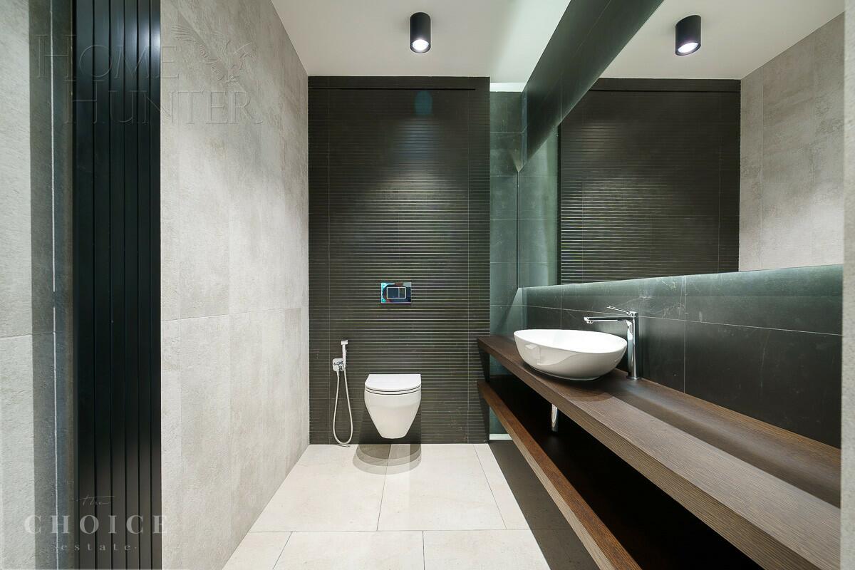 2-этажный коттедж 1 695 м² с отделкой