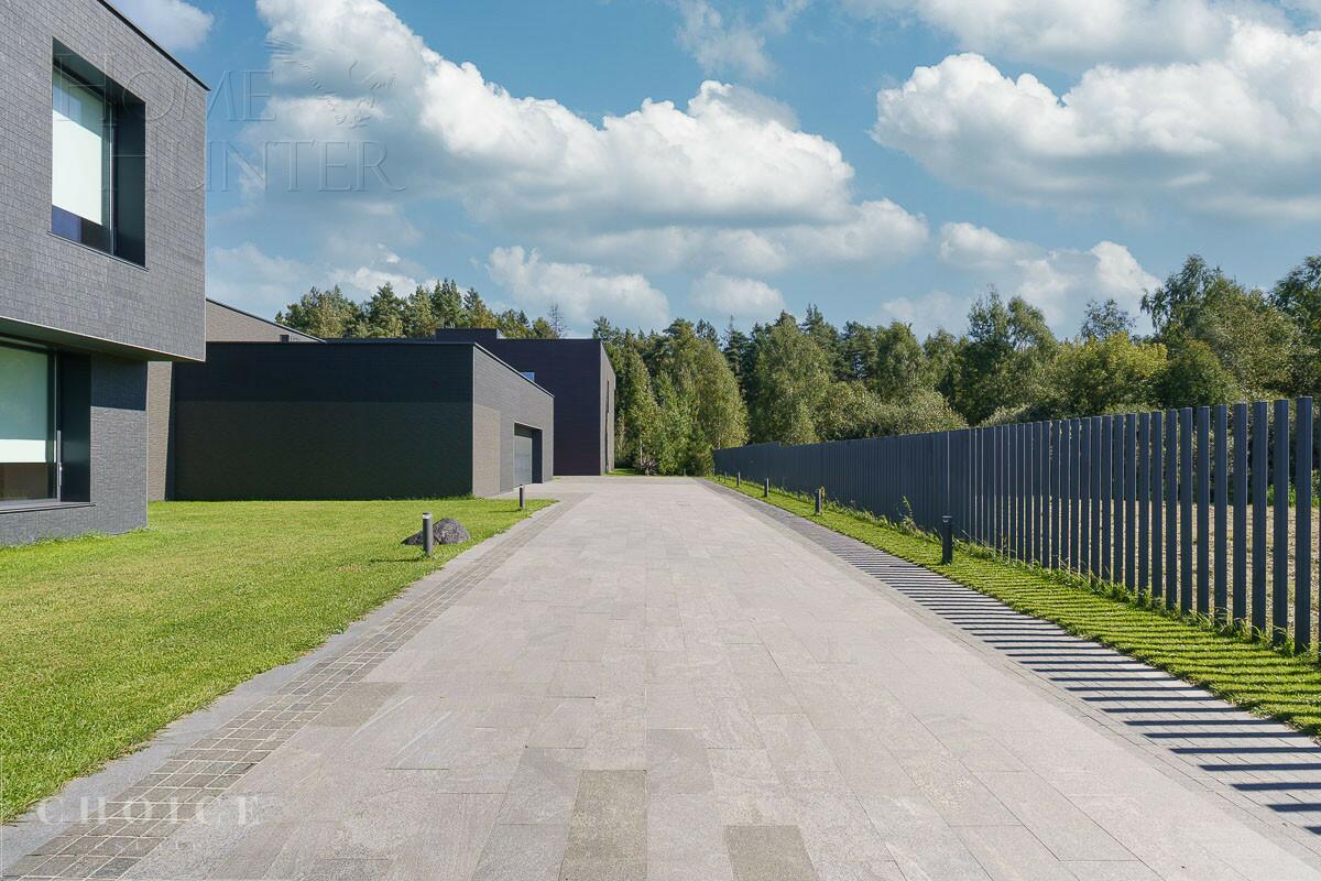 2-этажный коттедж 1 695 м² с отделкой