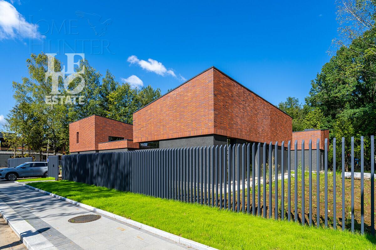 1-этажный коттедж 570 м² без отделки