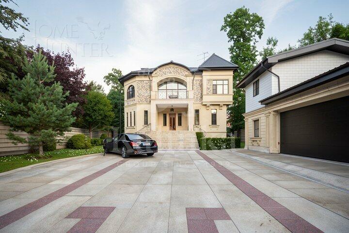 2-этажный коттедж 730 м² с отделкой