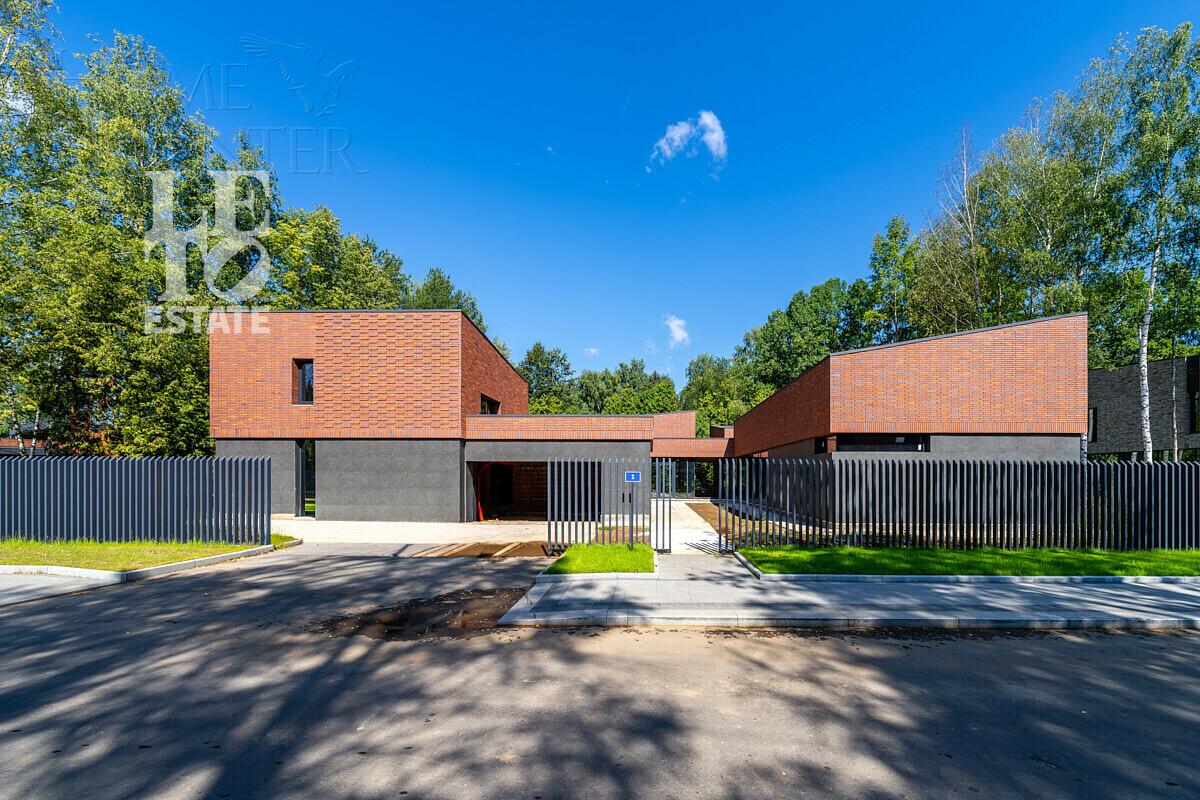 1-этажный коттедж 570 м² без отделки