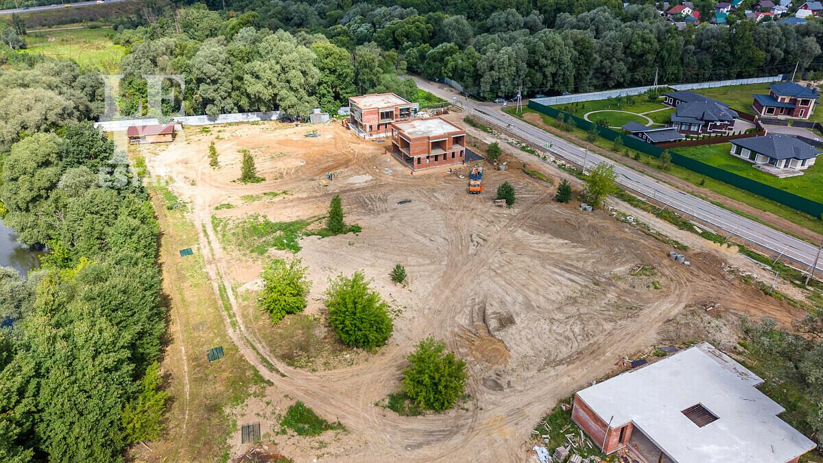 2-этажный коттедж 380 м² без отделки
