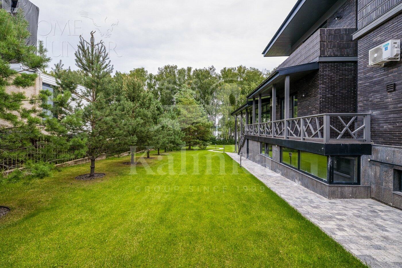 2-этажный коттедж 950 м² с отделкой
