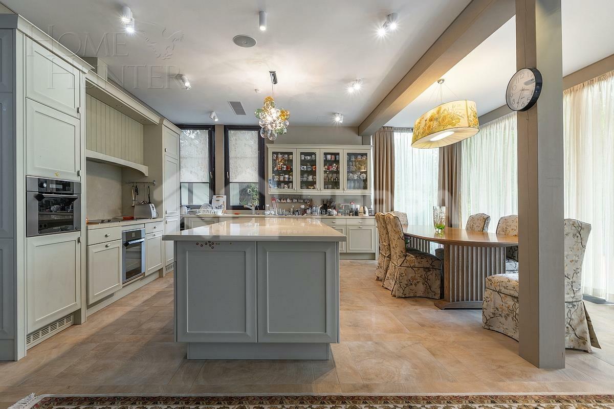 2-этажный коттедж 534 м² с отделкой