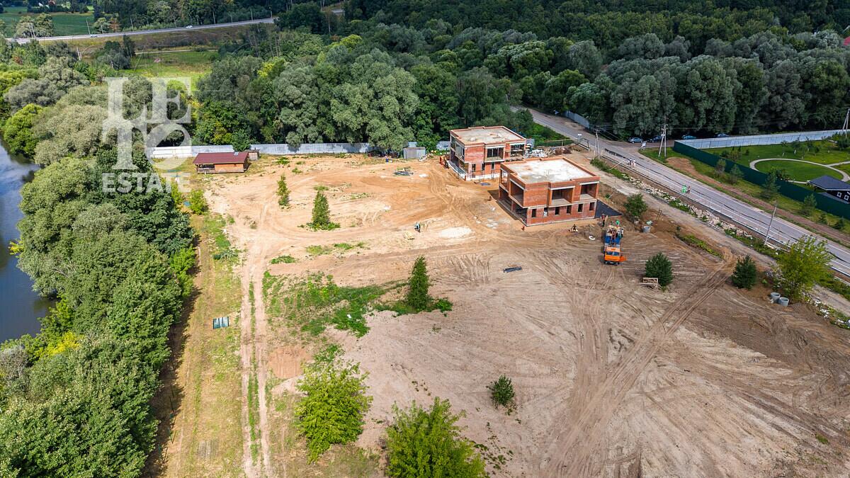 2-этажный коттедж 380 м² без отделки