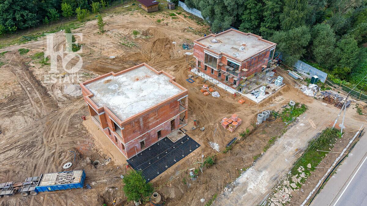 2-этажный коттедж 390 м² без отделки