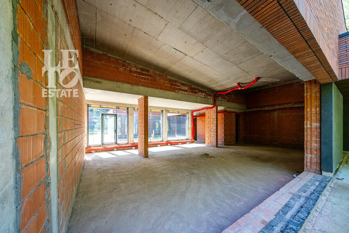 1-этажный коттедж 570 м² без отделки