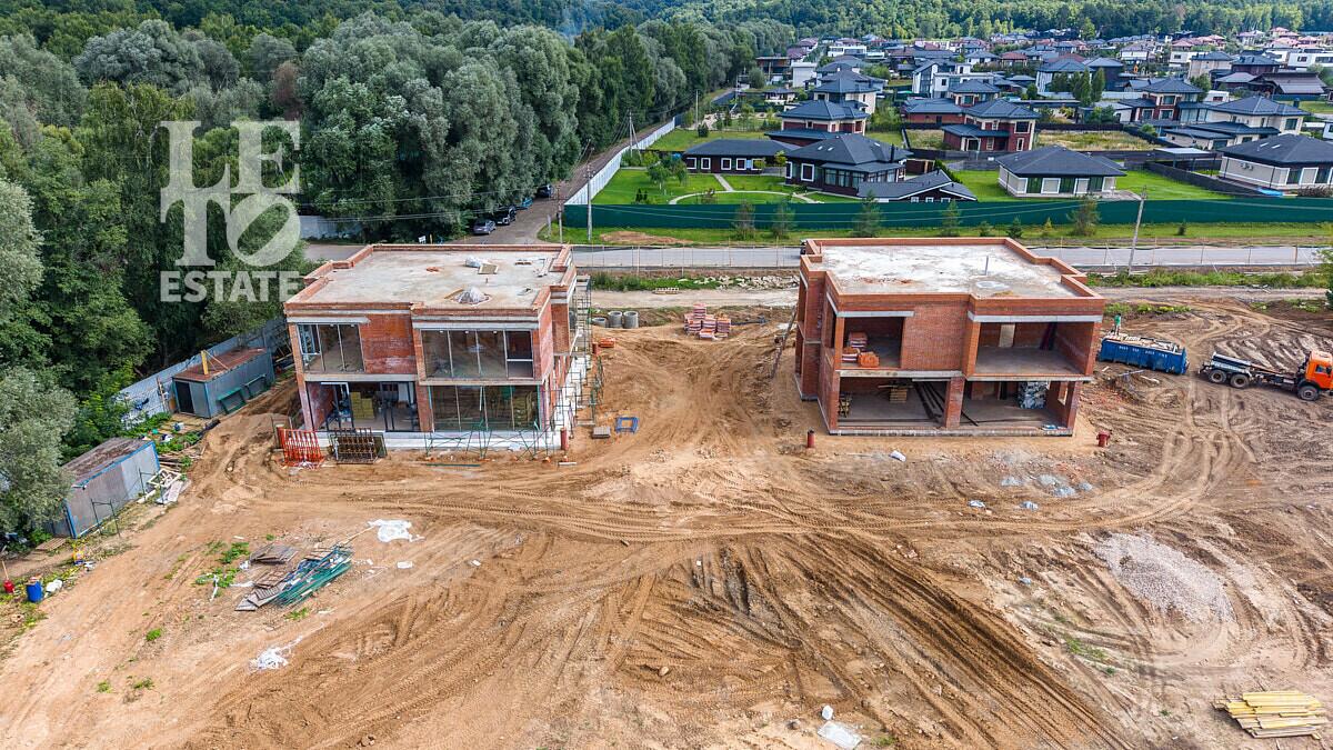 2-этажный коттедж 390 м² без отделки