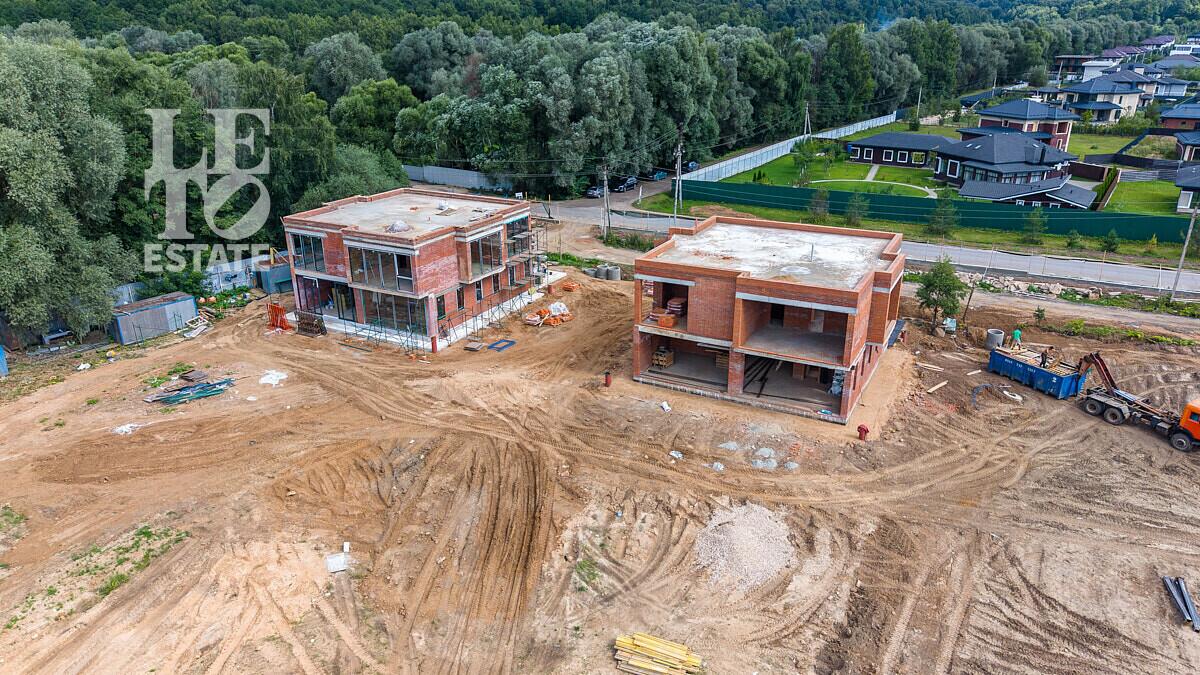 2-этажный коттедж 380 м² без отделки