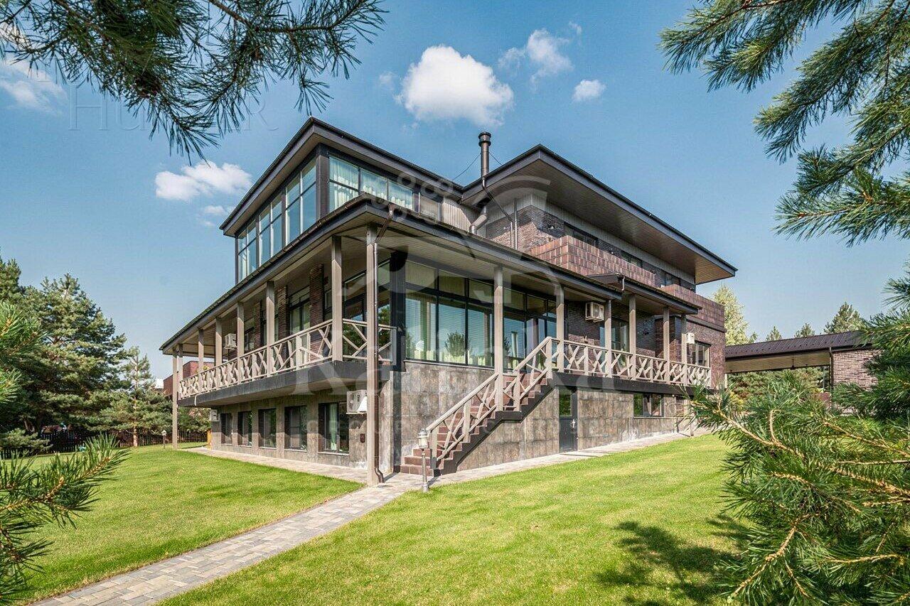 2-этажный коттедж 950 м² с отделкой