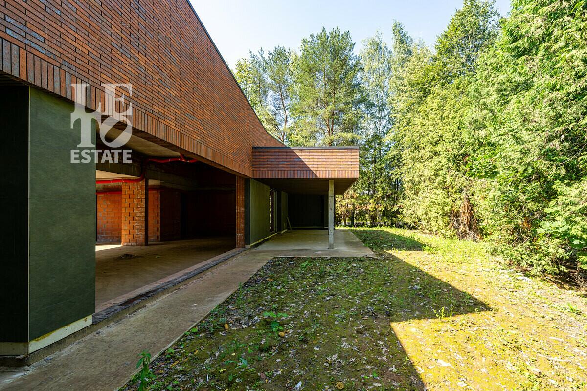 1-этажный коттедж 570 м² без отделки