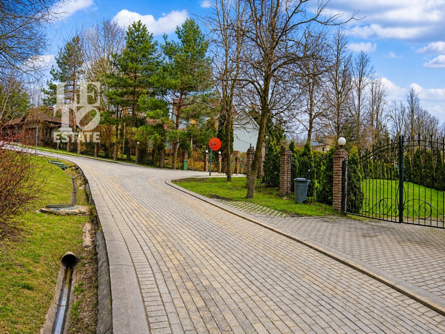 2-этажный коттедж 231 м² с отделкой