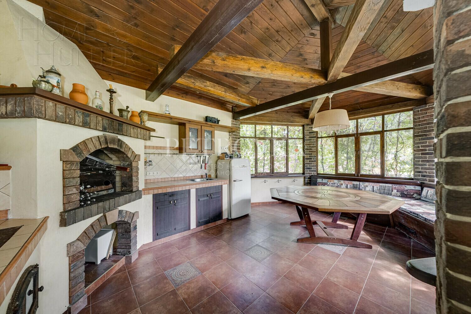 2-этажный коттедж 272.2 м² с отделкой