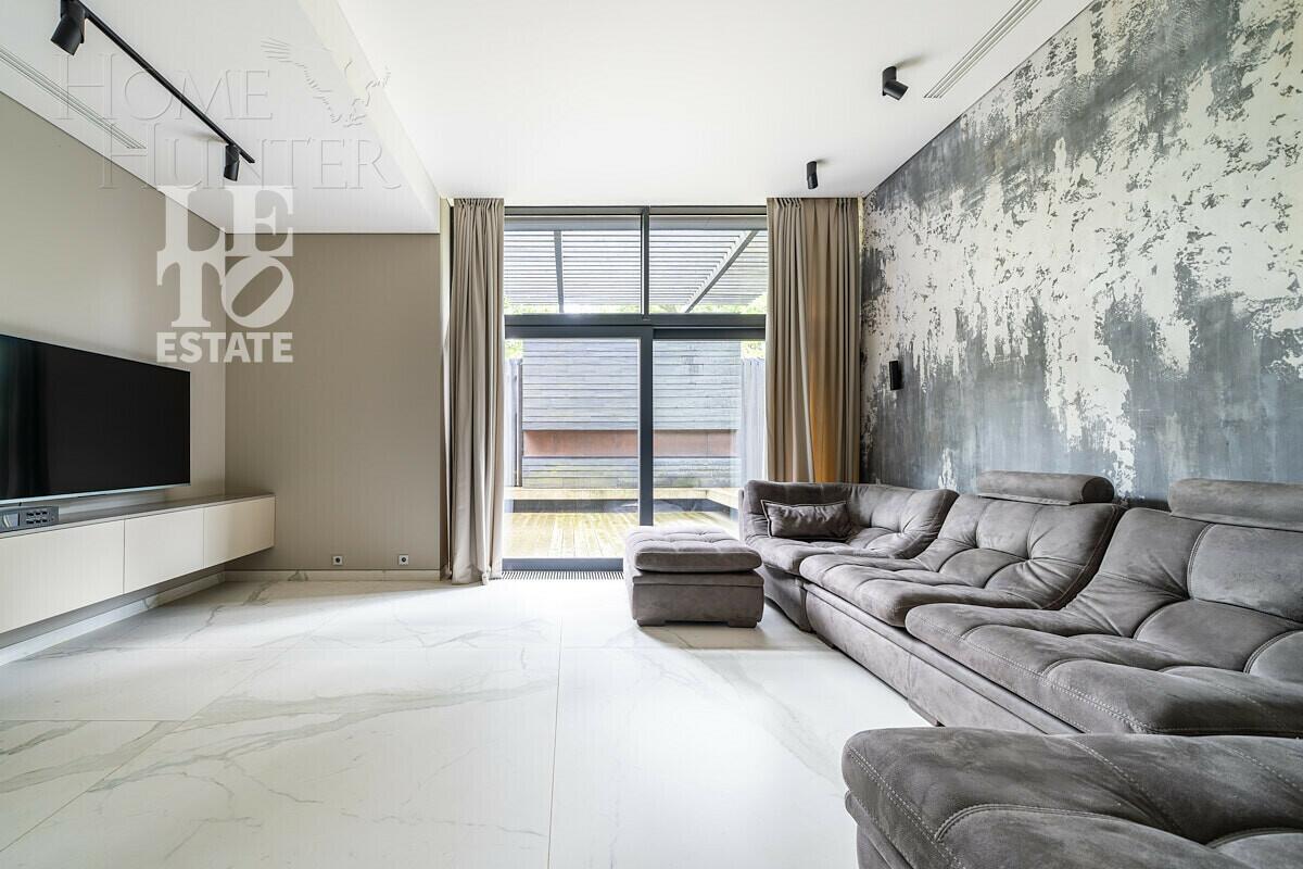 2-этажный коттедж 551.9 м² с отделкой