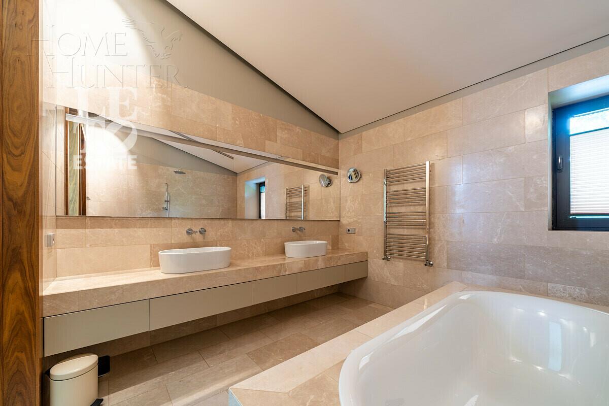 2-этажный коттедж 551.9 м² с отделкой