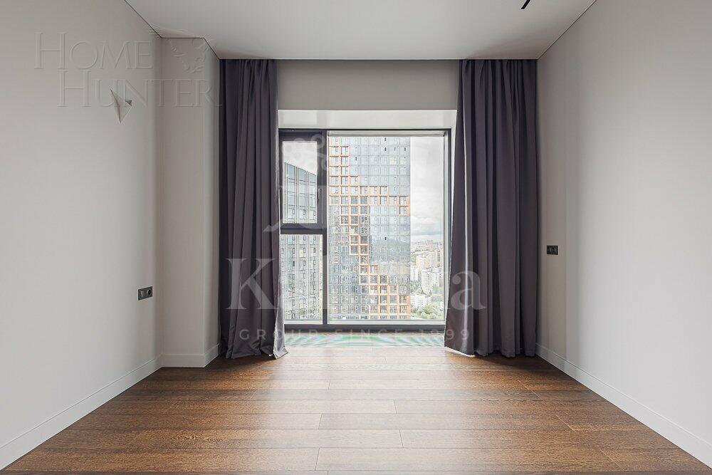 4-КОМН. КВАРТИРА С ОТДЕЛКОЙ 126.5 М² НА 38 ЭТАЖЕ