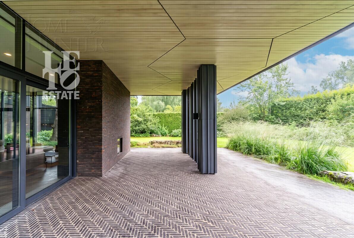 2-этажный коттедж 551.9 м² с отделкой