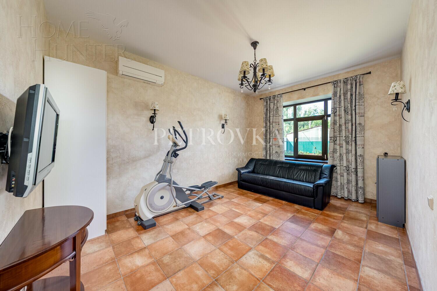 2-этажный коттедж 272.2 м² с отделкой