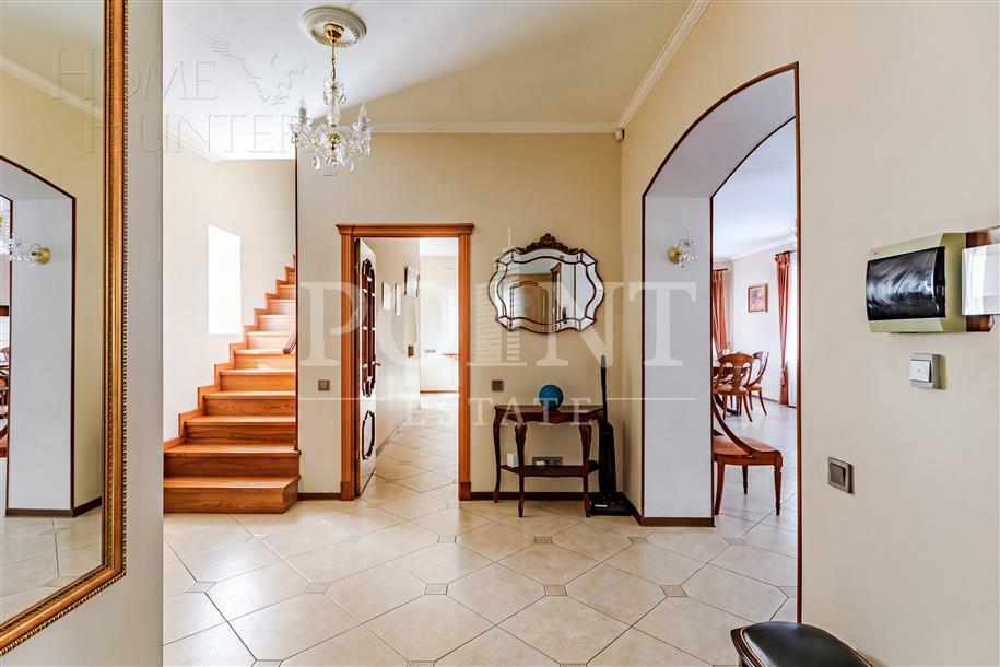 2-этажный коттедж 450 м² с отделкой