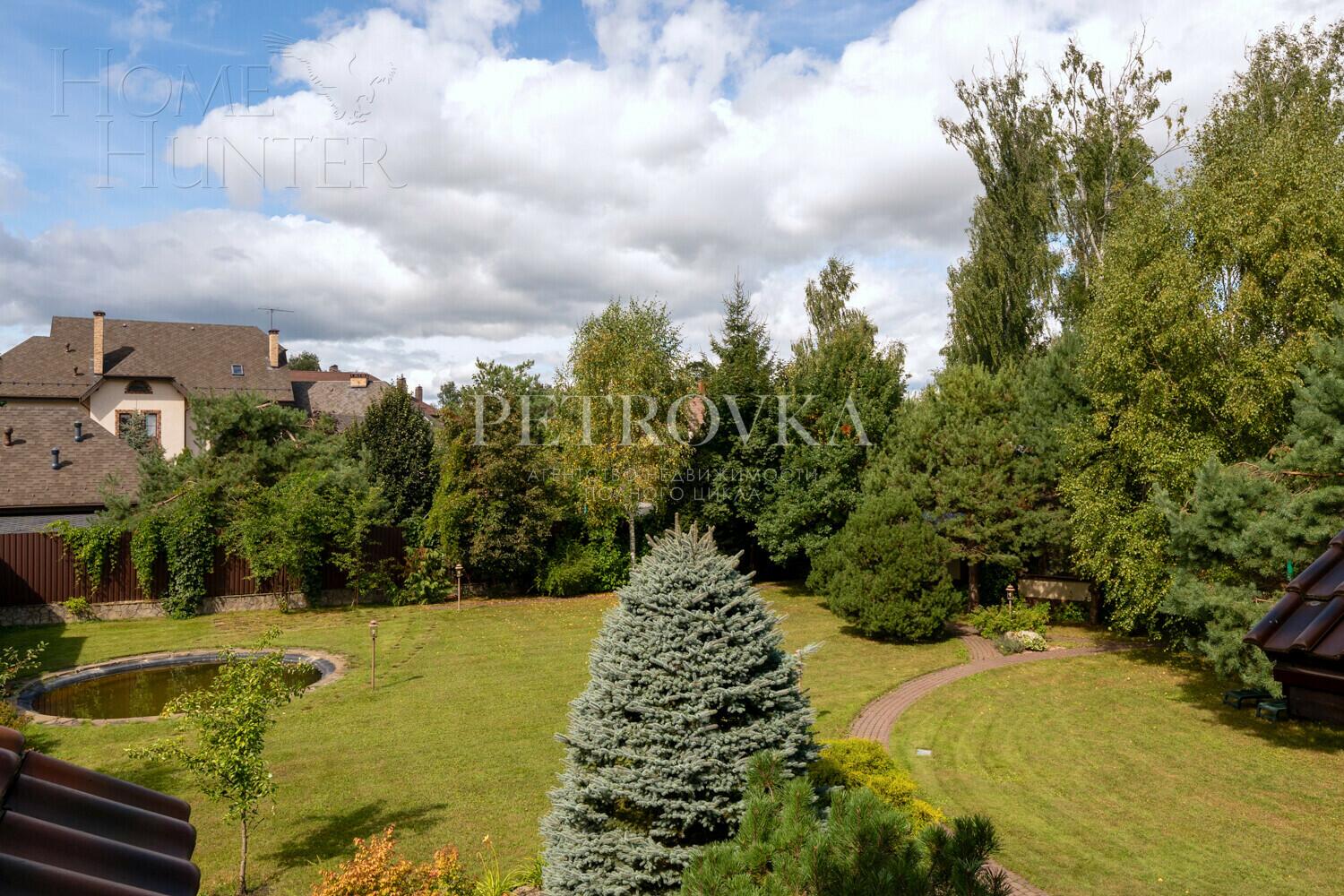 2-этажный коттедж 272.2 м² с отделкой